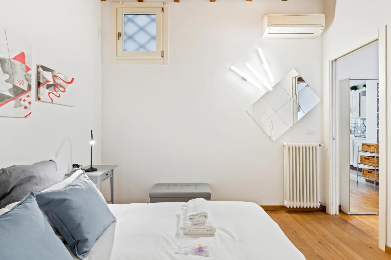 Florence City Center Flat Via Dei Neri Екстериор снимка